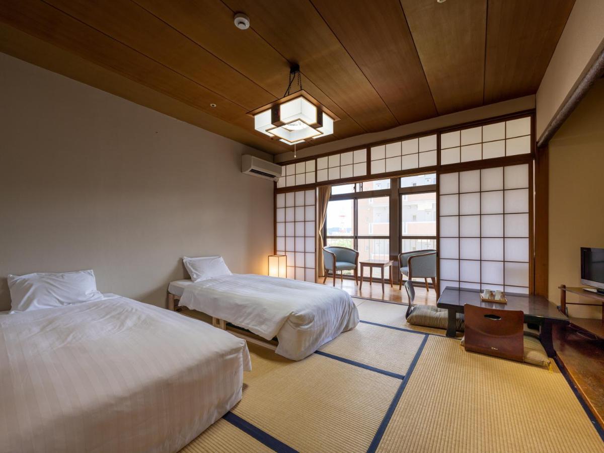Hotel Flags Isahaya Nagasaki Buitenkant foto